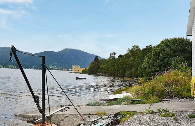 6 Person Holiday Home in Vestnes - Foto 25