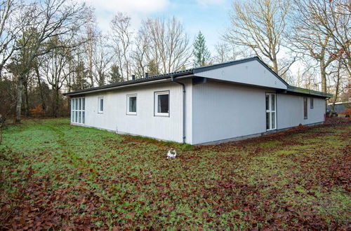 Photo 31 - Tranquil Holiday Home in Glesborg with Hot Tub & Sauna