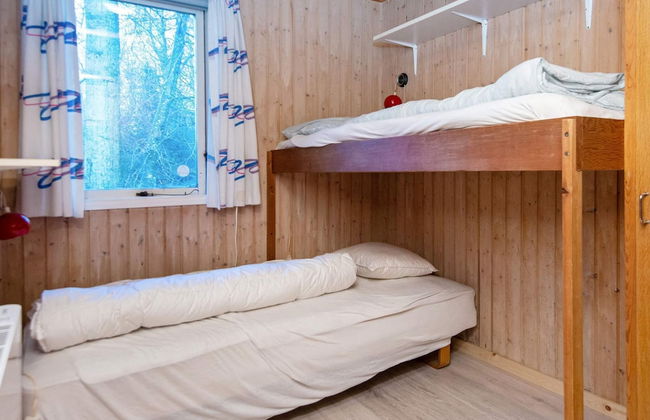 Tranquil Holiday Home in Glesborg with Hot Tub & Sauna - Photo 24