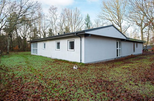 Photo 30 - Tranquil Holiday Home in Glesborg with Hot Tub & Sauna