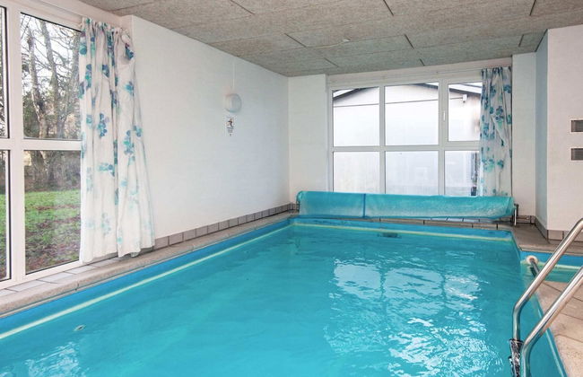 Tranquil Holiday Home in Glesborg with Hot Tub & Sauna - Photo 4