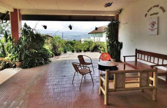 Vila Bunga Merah Gelatik - Foto 22