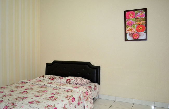 Vila Bunga Merah Gelatik - Foto 6