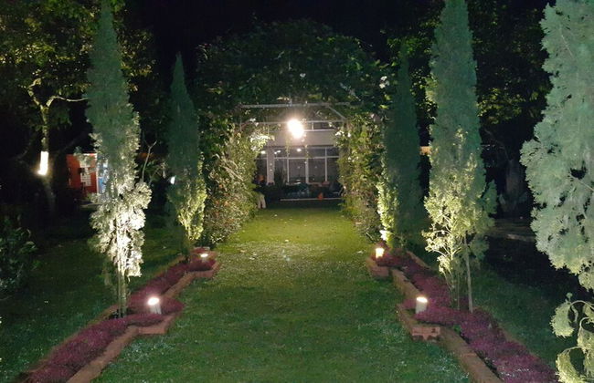 Vila Bunga Merah Gelatik - Foto 44