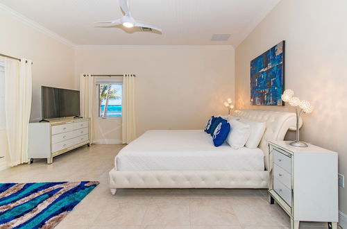 Photo 8 - Sprat Bay Luxury Villa