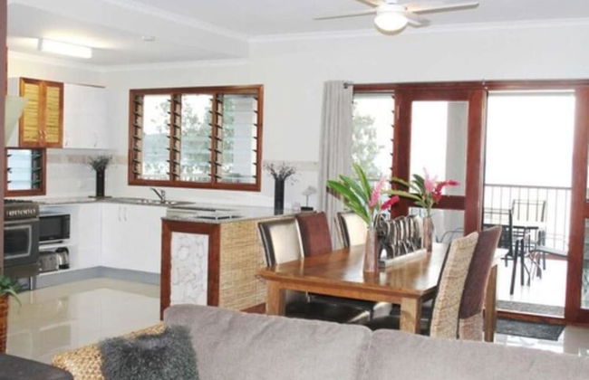 Vanuatu Beachfront Apartments - Photo 15