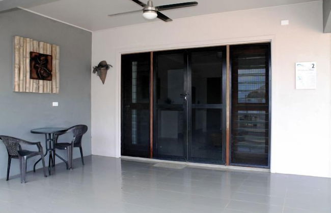 Vanuatu Beachfront Apartments - Photo 26