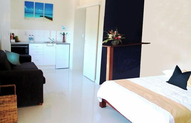 Vanuatu Beachfront Apartments - Photo 24