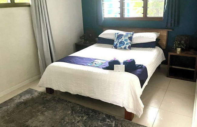 Vanuatu Beachfront Apartments - Photo 12