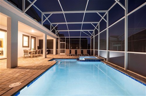Foto 42 - 811 ST - 9BR Luxury Home: Private Pool