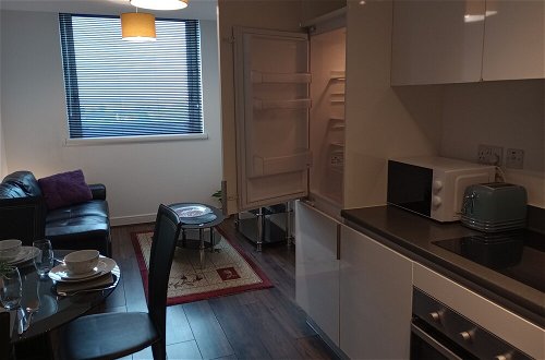 Photo 12 - Lovely-cozy Apartment in Brierley Hill