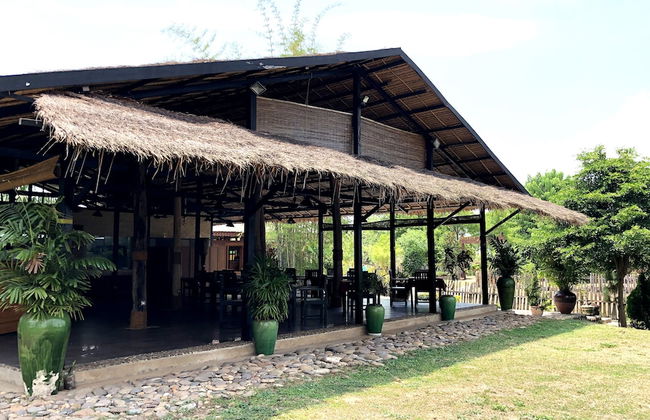 Riverside @ Hsipaw Resort - Foto 16