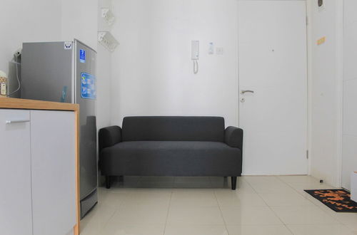 Photo 5 - Beautiful and Comfy 1BR at Bassura City Apartment