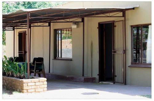 Photo 13 - Room in Guest Room - Old Farmhouse for 3 in Limpopo Province