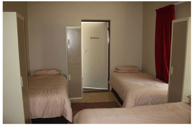 Room-homely Room in Peaceful and Comfort - Foto 6