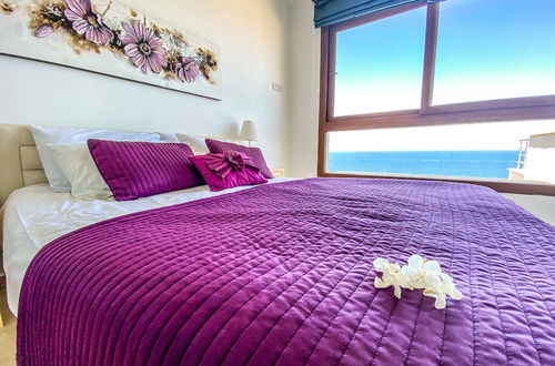 Photo 2 - Sea Cliff Villa, 4 Beds, Sleeps 2- 8, Free Wifi,