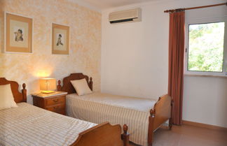 Photo 3 - Stylish and Well-equipped, Private Pool, Close to Amenities, Free AC and Wifi