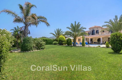 Foto 54 - Marlin Beach Front Luxury Villa - 4 Bedrooms