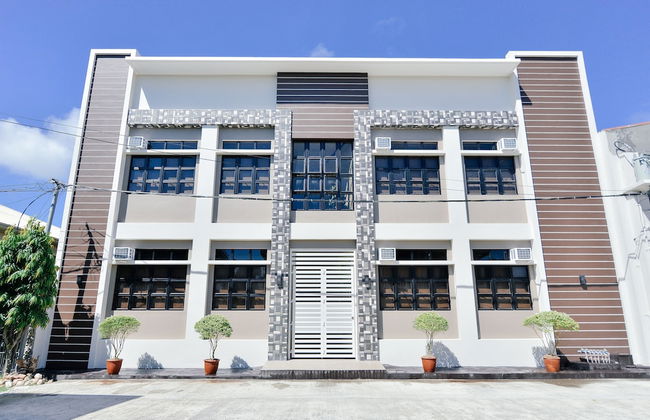 Twin B Residences - Photo 1