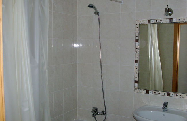 Albufeira 1 Bedroom Apartment 5 min From Falesia Beach and Close to Center! J - Foto 9
