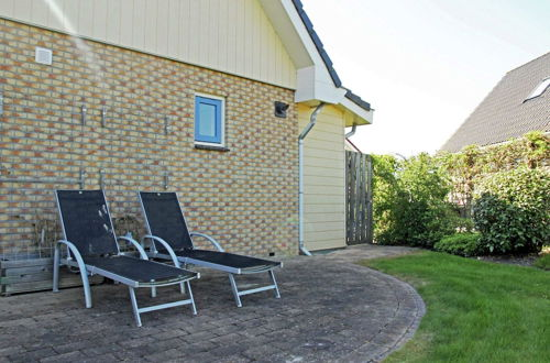 Foto 21 - Attractive, Detached Holiday Home in Small-scale Holiday Park