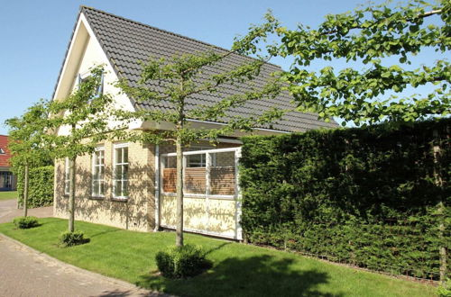Foto 30 - Attractive, Detached Holiday Home in Small-scale Holiday Park