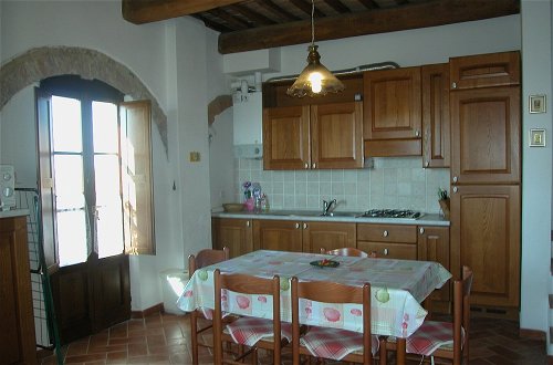 Photo 14 - Holidays in Apartment With Swimming Pool in Tuscany Siena