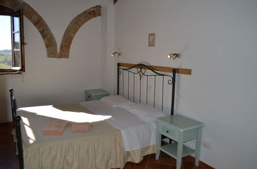 Photo 2 - Holidays in Apartment With Swimming Pool in Tuscany Siena