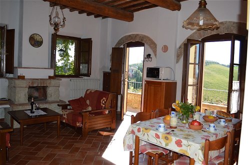 Photo 13 - Holidays in Apartment With Swimming Pool in Tuscany Siena