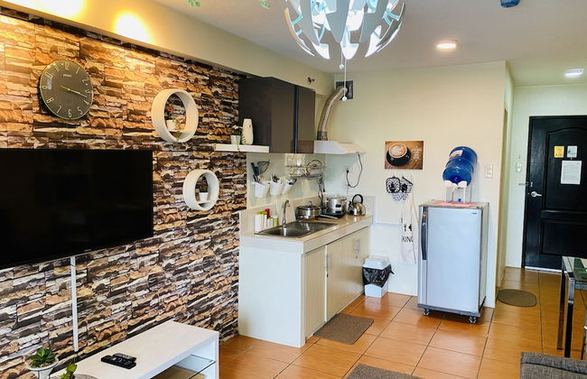 1 Bedroom Deluxe Condo at Apartelle D' Oasis - Foto 23