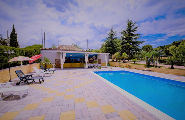 Holiday House & Events With Private Pool in the Center of Sicily - Foto 12