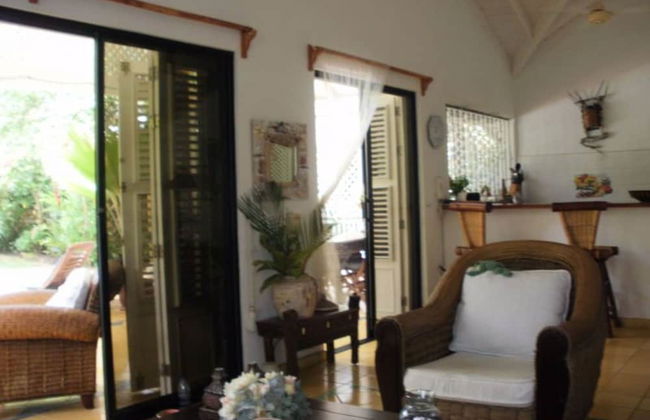 Charming Caribbean Style Villa Near Superb Beach - Foto 8