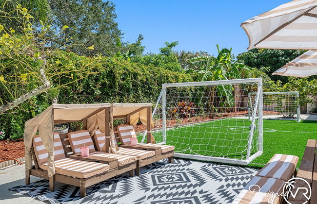 8 BR Heated Pool & Soccer Field - Foto 34