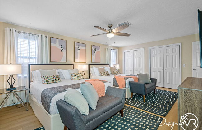 8 BR Heated Pool & Soccer Field - Foto 10