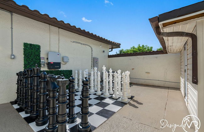 8 BR Heated Pool & Soccer Field - Foto 39