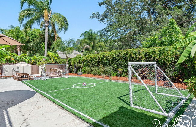 8 BR Heated Pool & Soccer Field - Foto 35