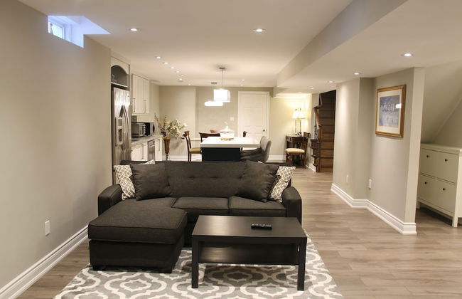 Fully Furnished Private Guest Suite - Foto 22