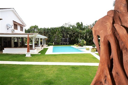 Foto 16 - Las Terrenas : Front Beach And Garden Villa With Private Staff