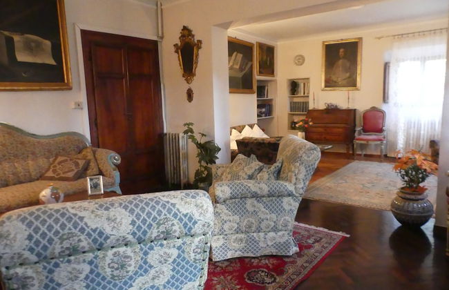 Elegante Appartamento in Villa con Piscina - Foto 6