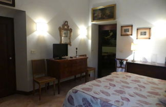 Photo 2 - Elegante Appartamento in Villa con Piscina