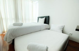 Photo 2 - Luxurious Furnished 2BR Kemang Village Apartment