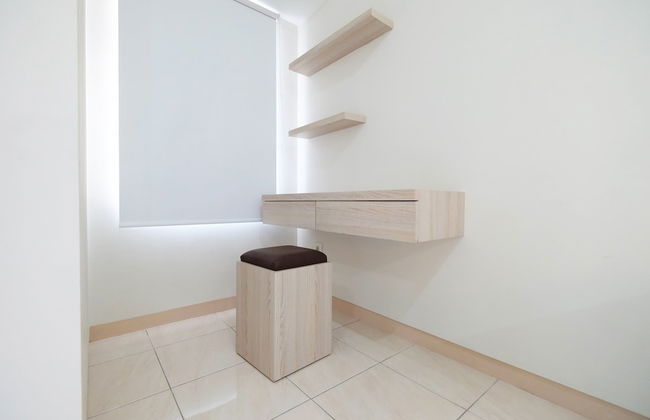 Minimalist Studio Room at The Springlake Apartment Sumarecon Bekasi - Foto 9