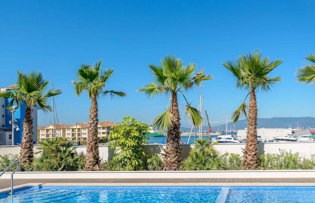 Luxury Modern Apartment With Exceptional Views! Hosted by Sweetstay - Photo 32