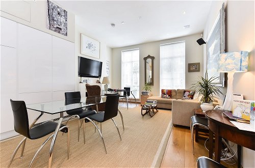 Photo 1 - Altido Elegant 3 Bed Apt With Rooftop Terrace In Pimlico