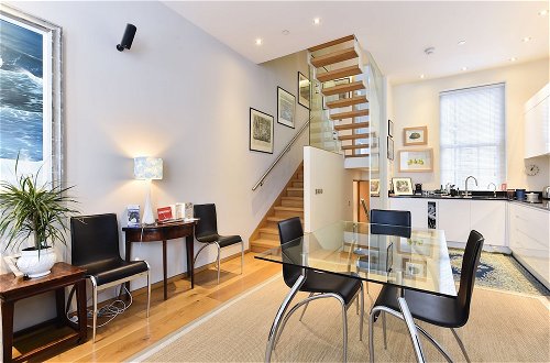 Photo 9 - Altido Elegant 3 Bed Apt With Rooftop Terrace In Pimlico