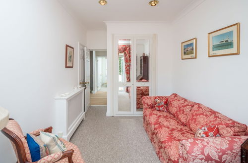 Photo 2 - JOIVY Fabulous 4Br House W/Terrace At The Heart Of Notting Hill