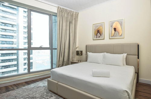 Foto 3 - Experience Luxurious Sky High Marina Living