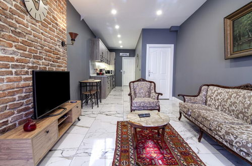 Photo 6 - Amazing Flat Near Kennedy Avenue in Fatih