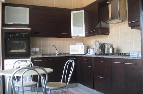 Foto 8 - Impeccable 2-bed Apartment in Amman