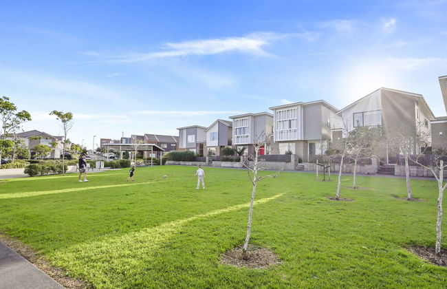 Modern 3BR Family House - Yard & Big TV - Photo 42